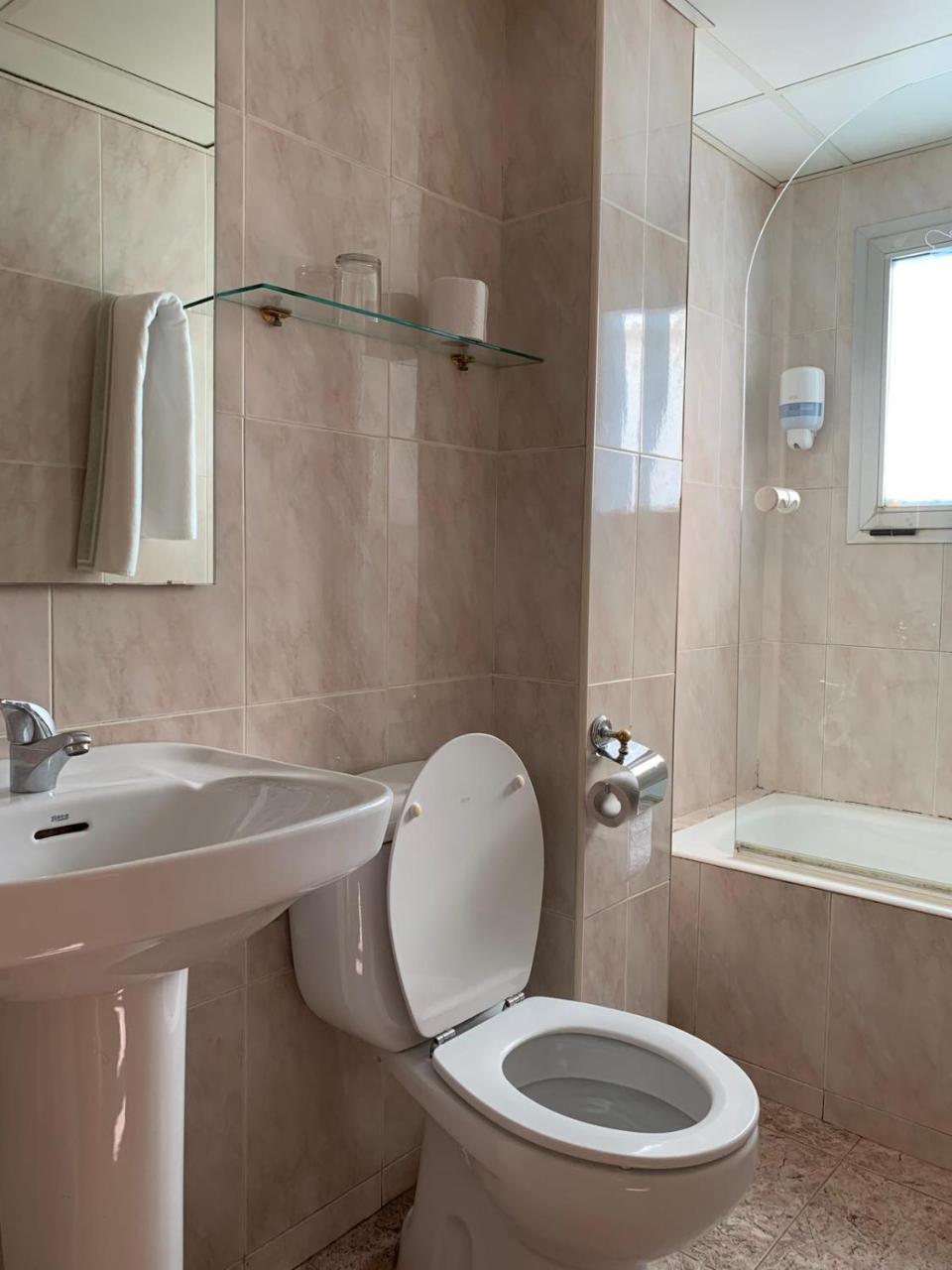 Hotel Pepa Villafranca de Ebro Extérieur photo