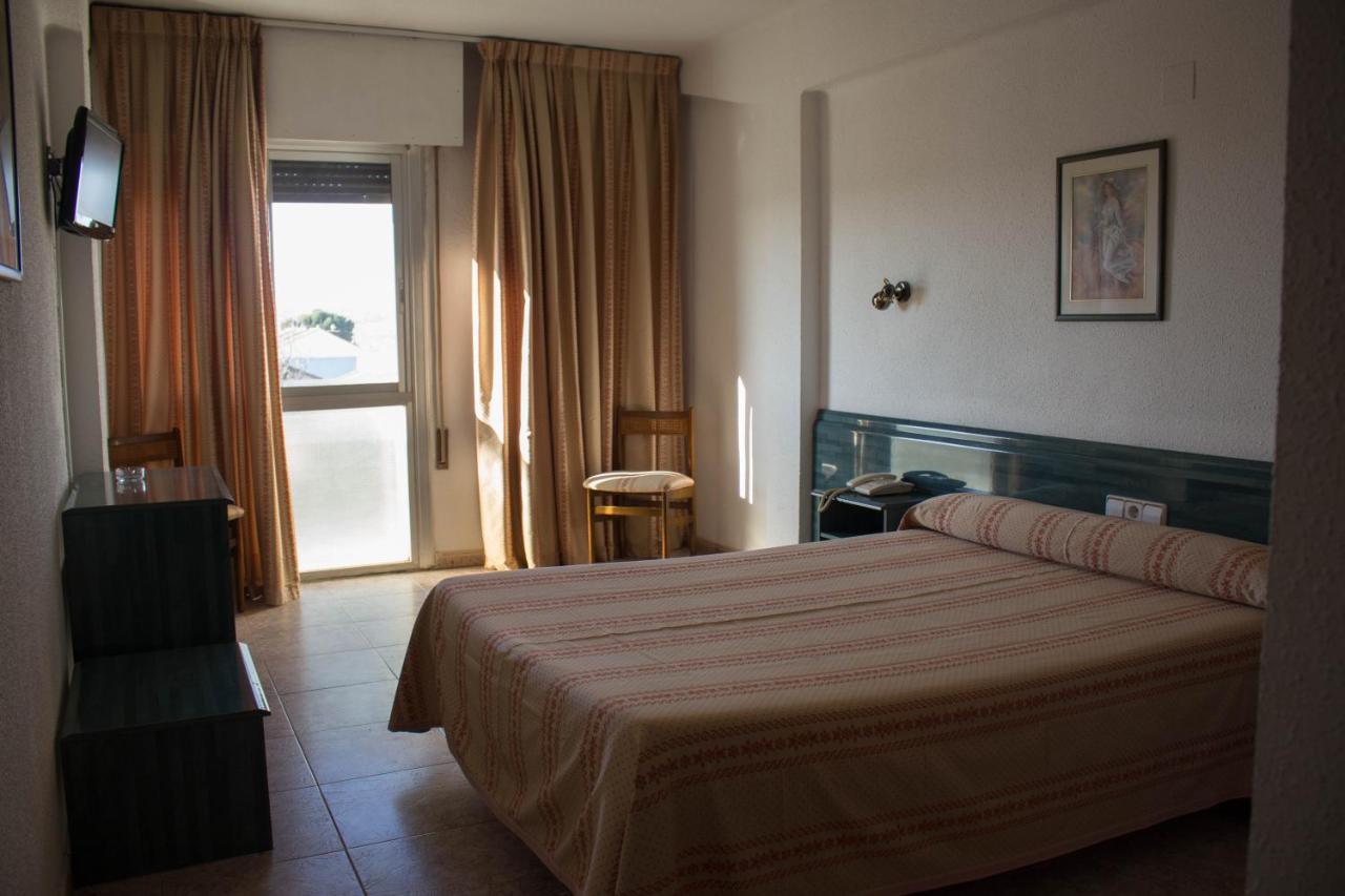 Hotel Pepa Villafranca de Ebro Extérieur photo